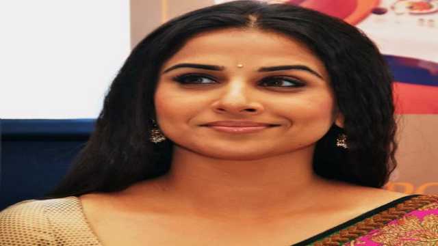 Shakuntala Devi Became Human Computer by Answering Maths Questions,Vidya Balan Film Abhinetri