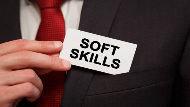 6 Best Tips to Develop Soft Skills