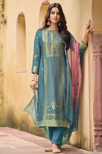 Wear Suitable Dress to Interview 2025