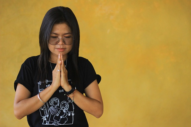 6 Specific Tips to Pray for Students