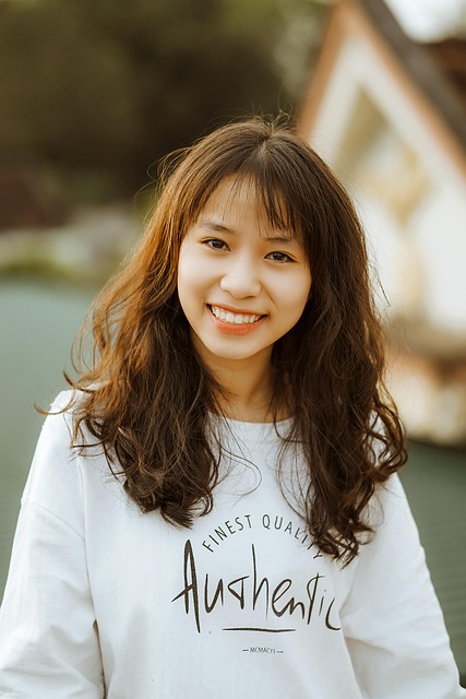 How to Know Truth World of Glamour?