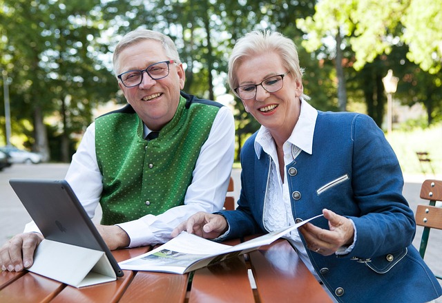 6 Magical Formula to Reach Destination,Happiness on couple's face to achieve destination