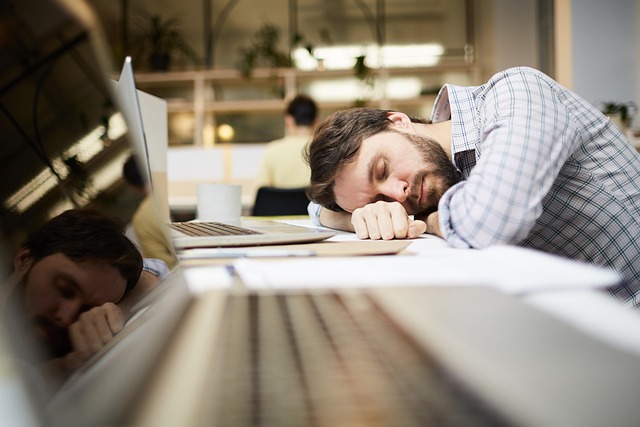 Computer Ek Vardan ya Abhishap,Employees overcome fatigue due to excessive use of computers
