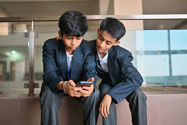 Pritam's friend explaining to him about excessive internet use