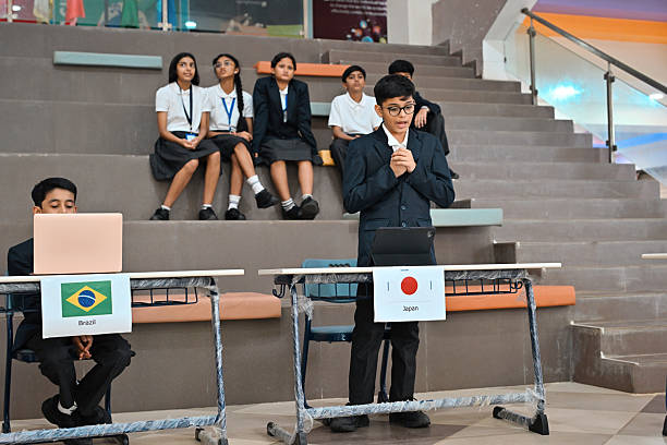 Student speaking without a microphone in a speech competition